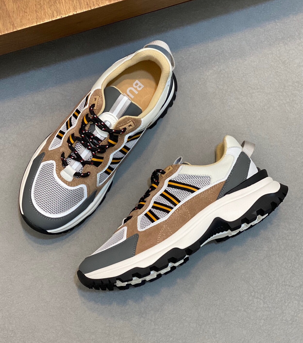 버버리 2024 남성용 스니커즈 BU076 SH-E