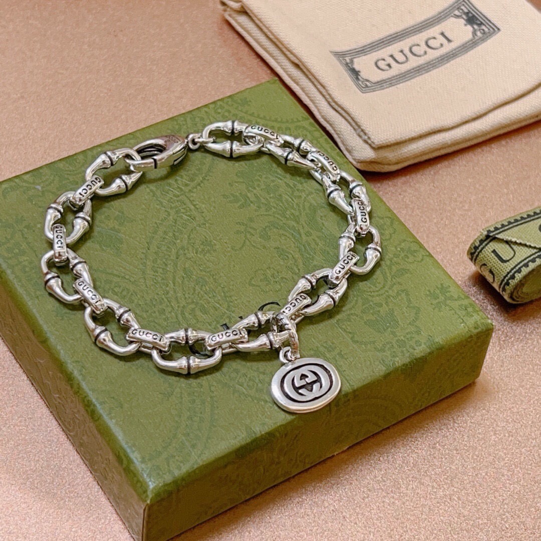 구찌 2024 GG로고 팔찌 SN900 AGG
