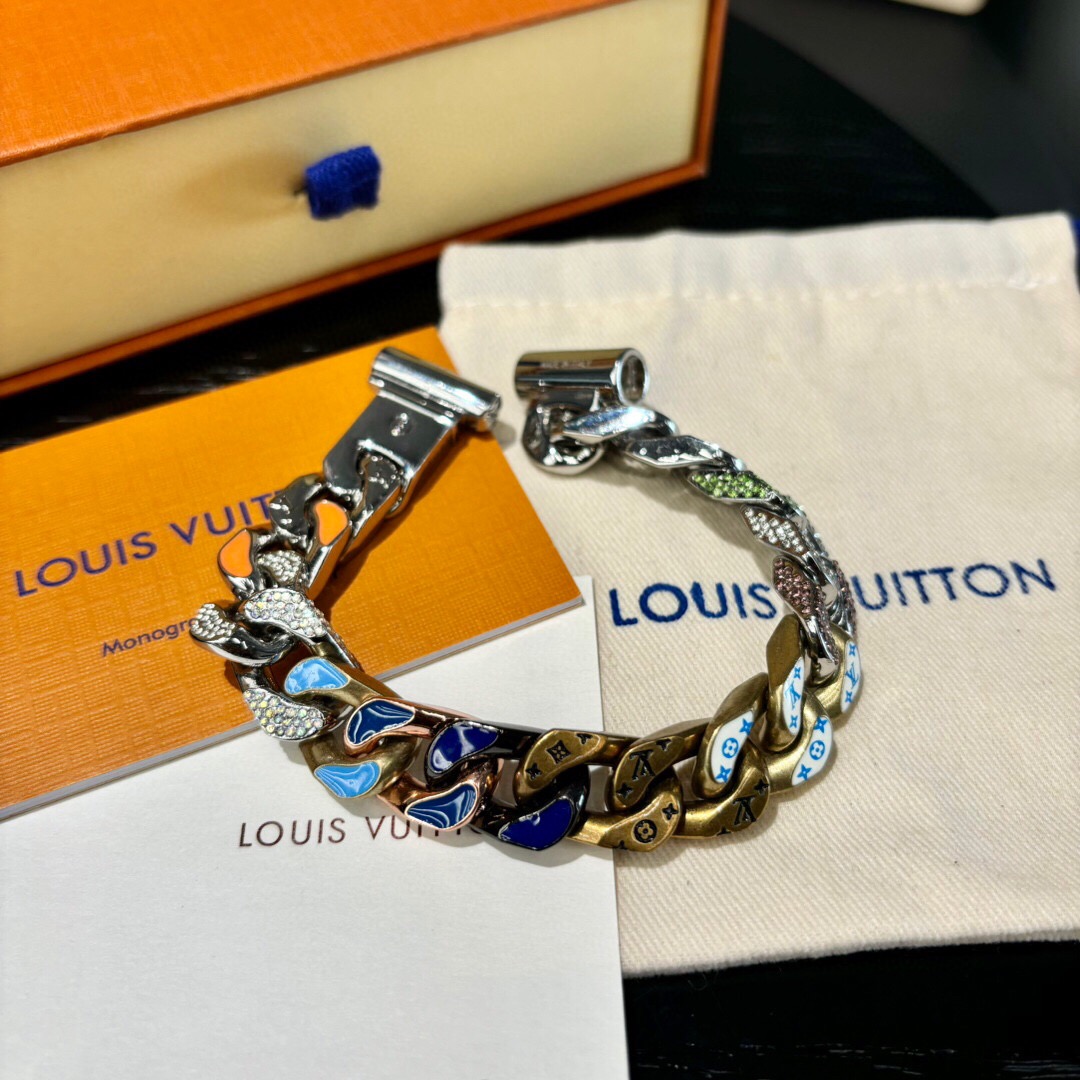 루이비통 24SS 로고 LV 모노그램 CHAN LINKS PATCHES  팔찌 SN928 AGG