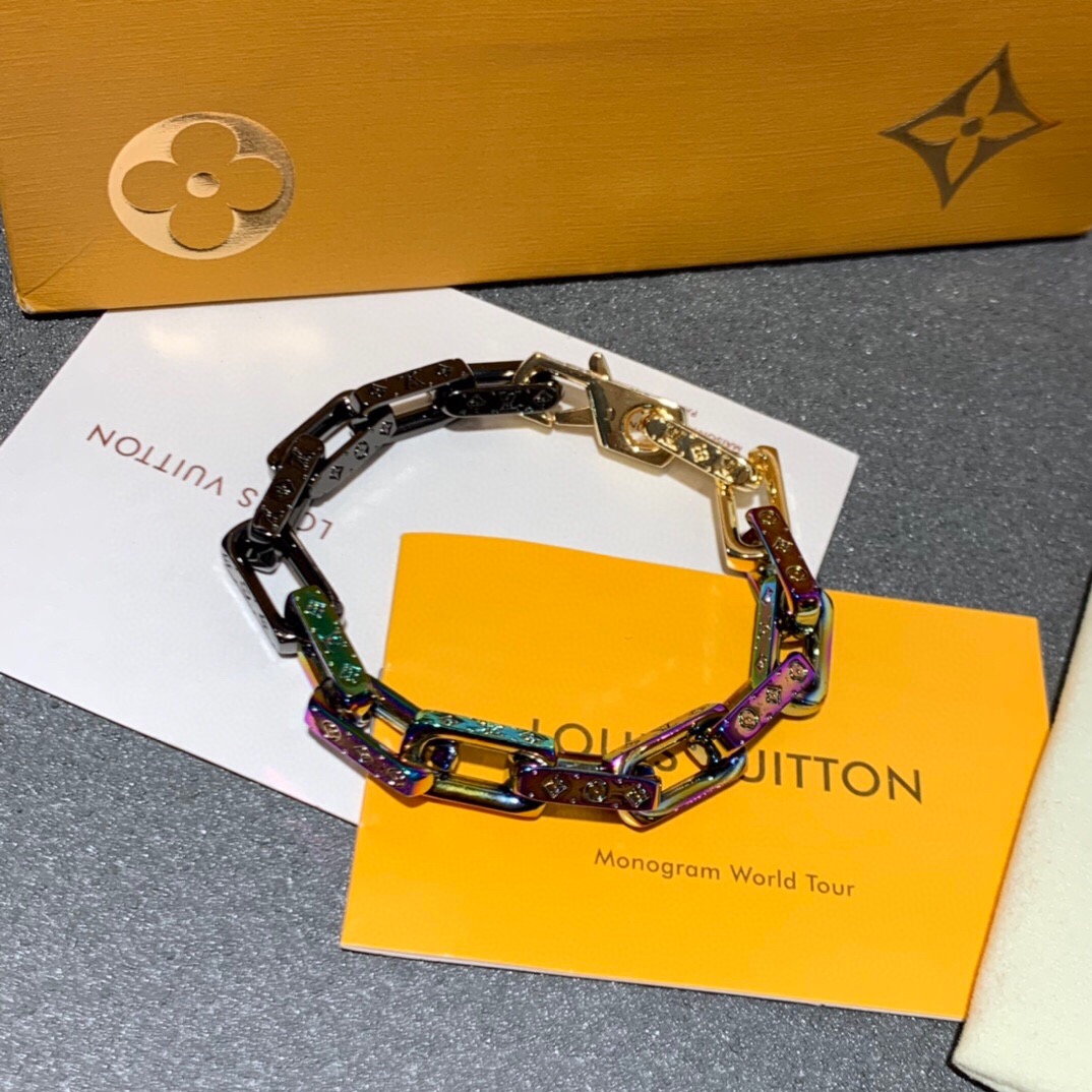 루이비통 24SS 로고 LV 모노그램 DAMIER  팔찌 SN931 AGG