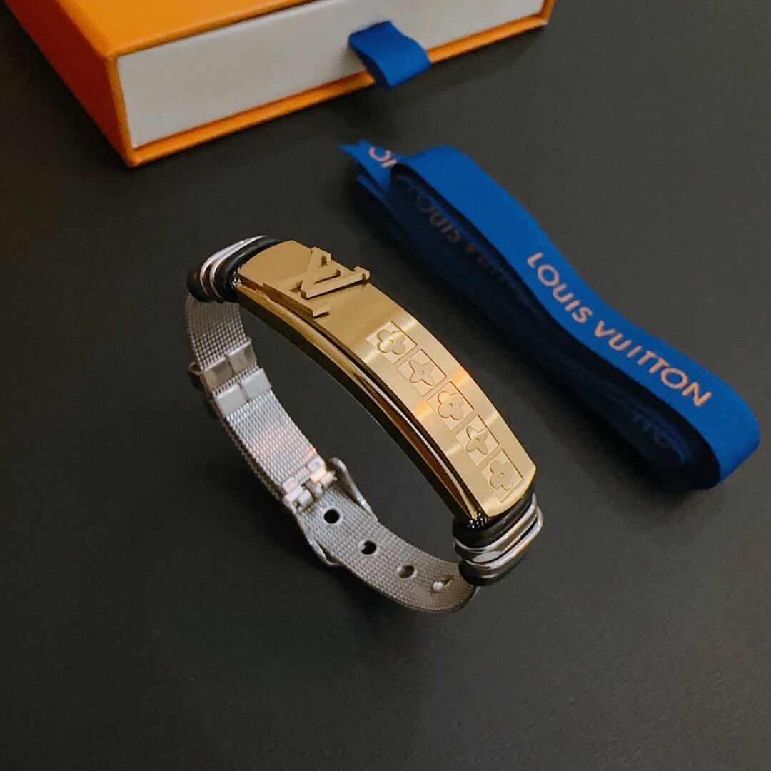 루이비통 24SS 로고 LV   팔찌 SN933 AGG