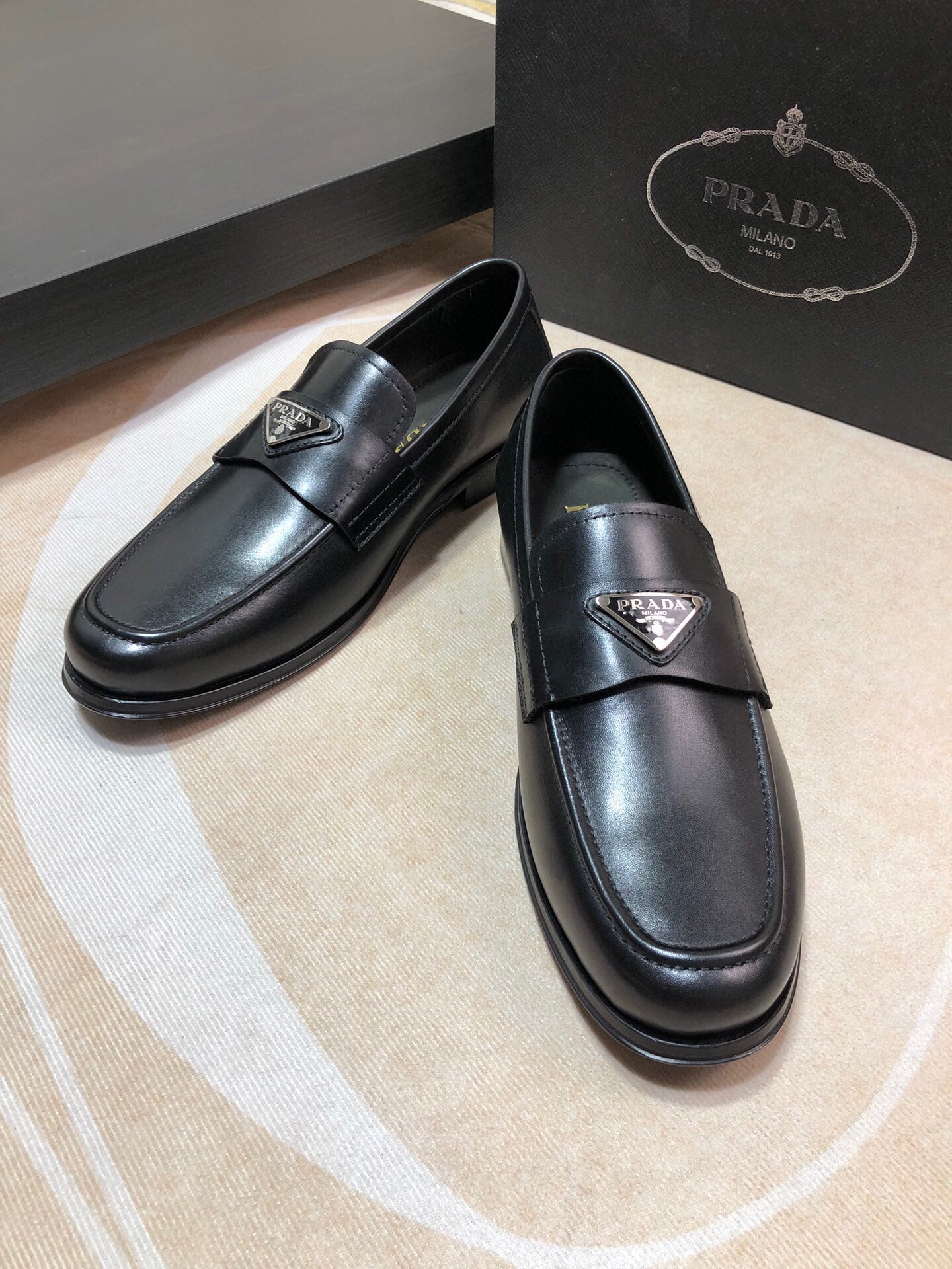 프라다 2024 남성용 로퍼 PD514  SH-E