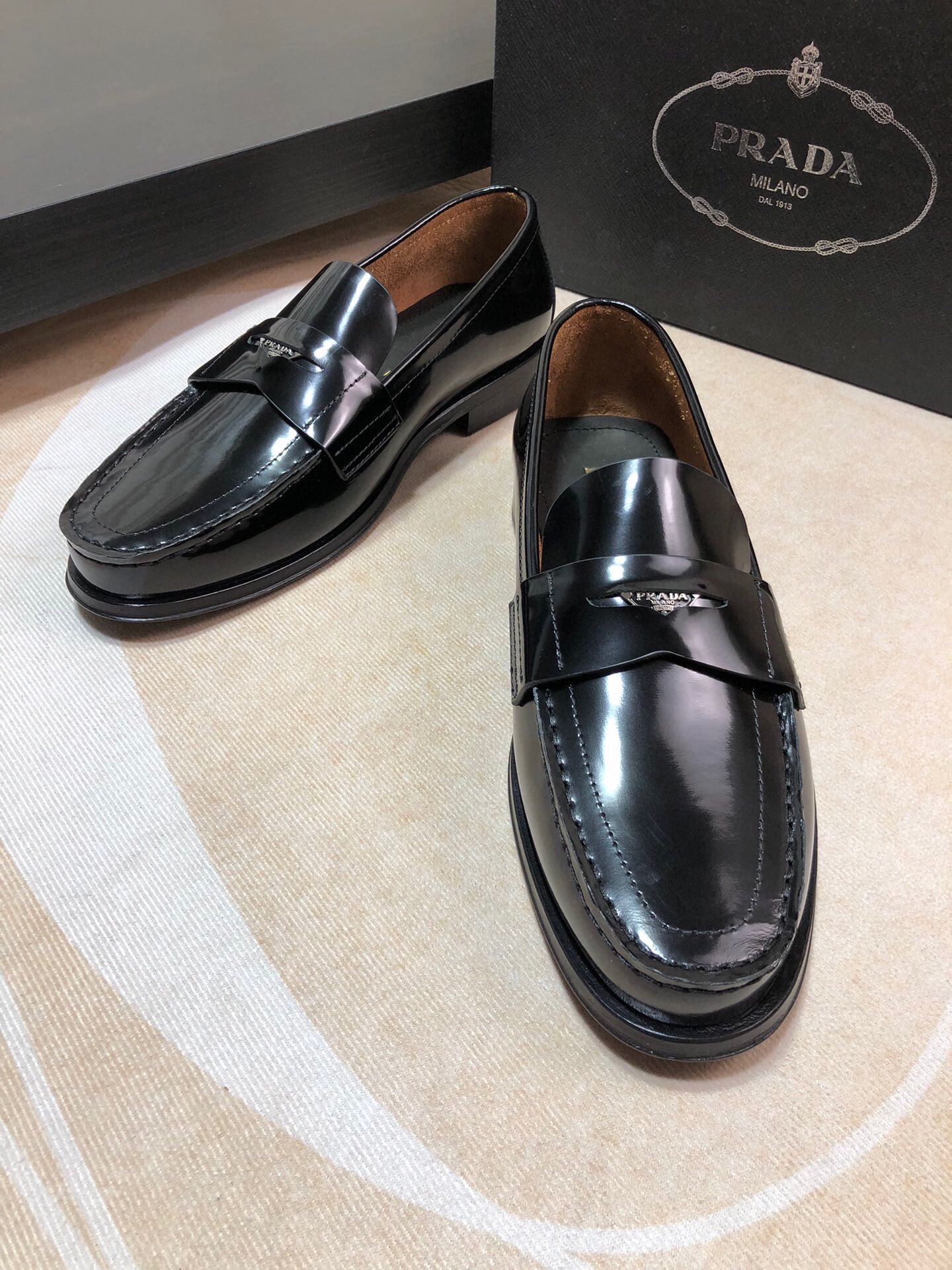 프라다 2024 남성용 로퍼 PD519  SH-E