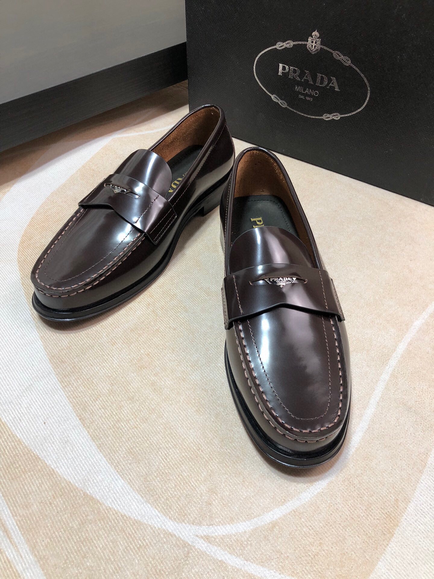 프라다 2024 남성용 로퍼 PD520  SH-E