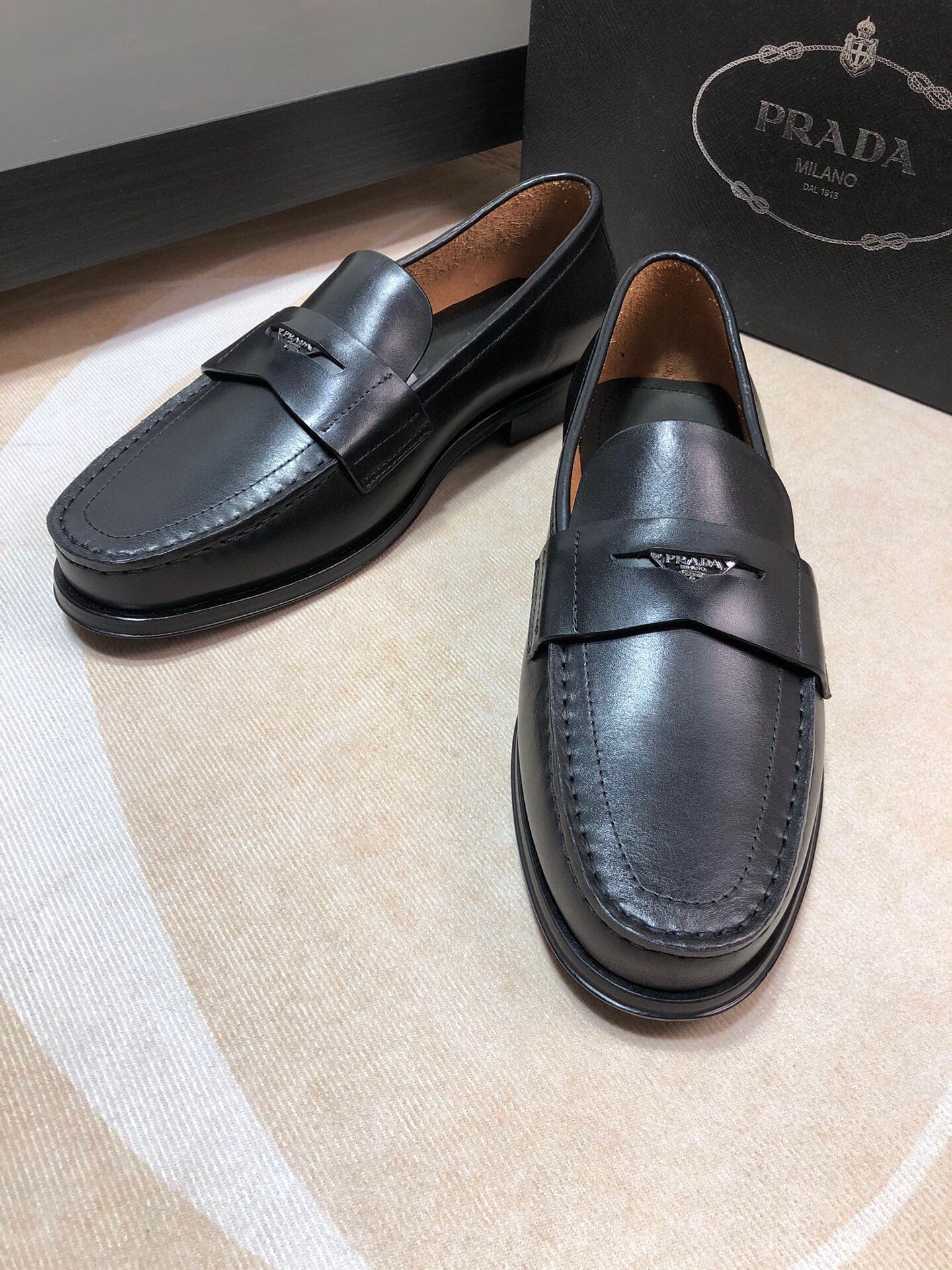 프라다 2024 남성용 로퍼 PD521  SH-E