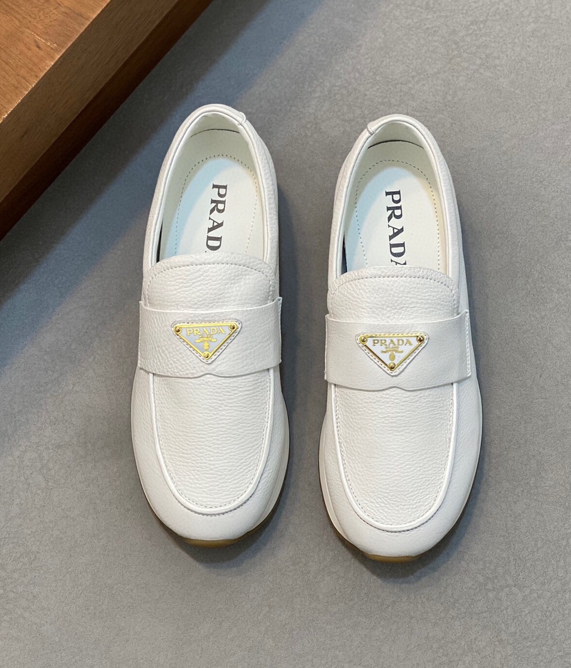 프라다 2024 남성용 로퍼 PD523  SH-E