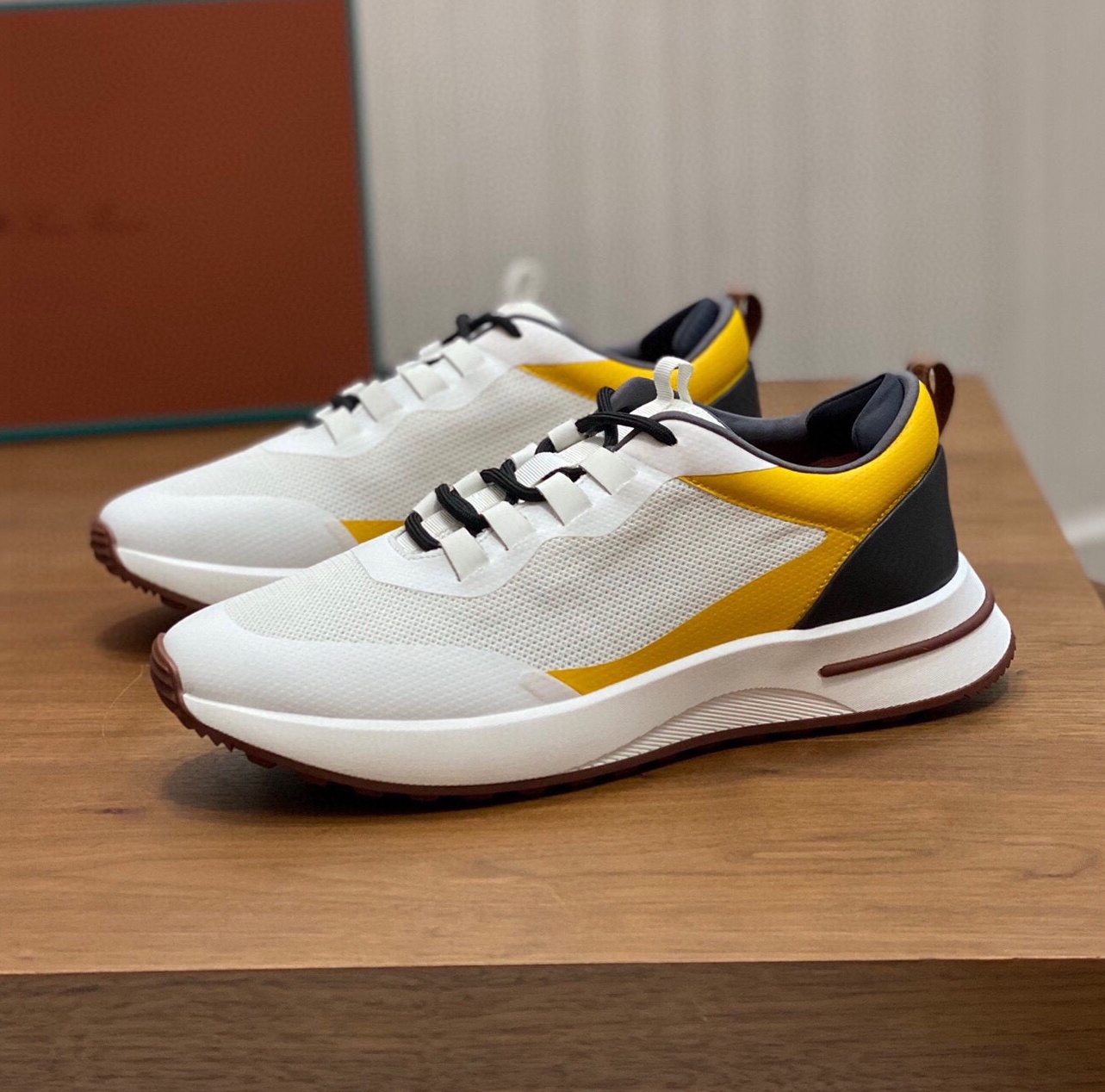 로로피아나 2024 남성용 스니커즈 LP041 SH-E