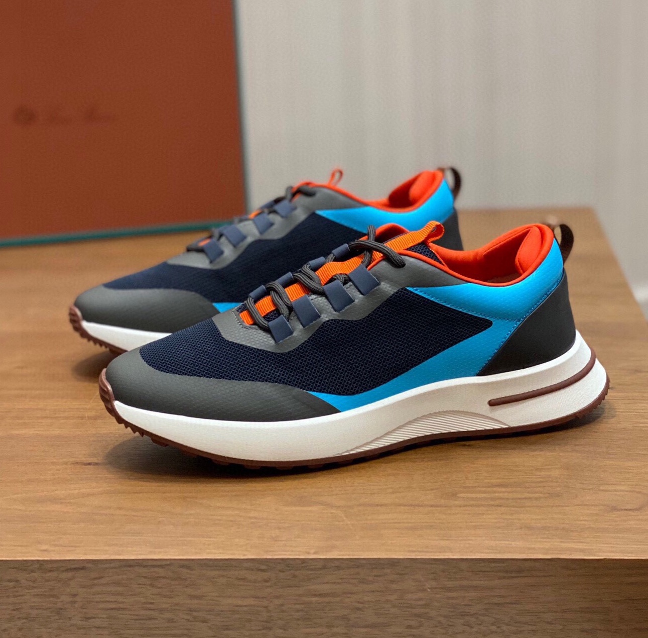 로로피아나 2024 남성용 스니커즈 LP045 SH-E