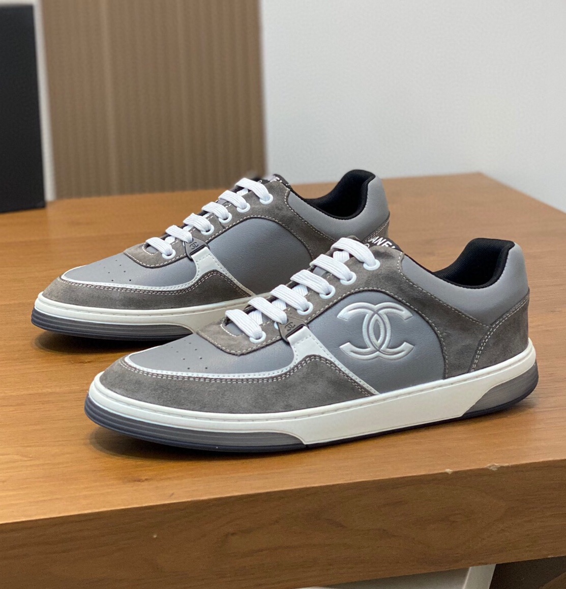샤넬 2024 남성용 스니커즈 CN038 SH-E