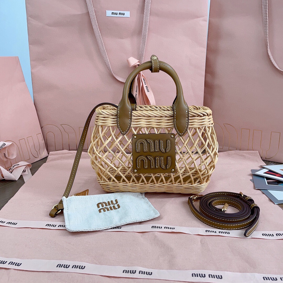 미우미우 가죽 트림 우븐 패브릭 핸드백 5BA278