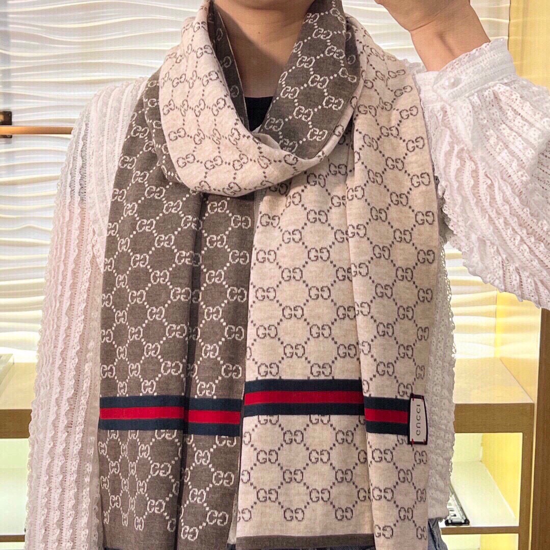 구찌 캐시미어 스카프 SN1028 SG1_A