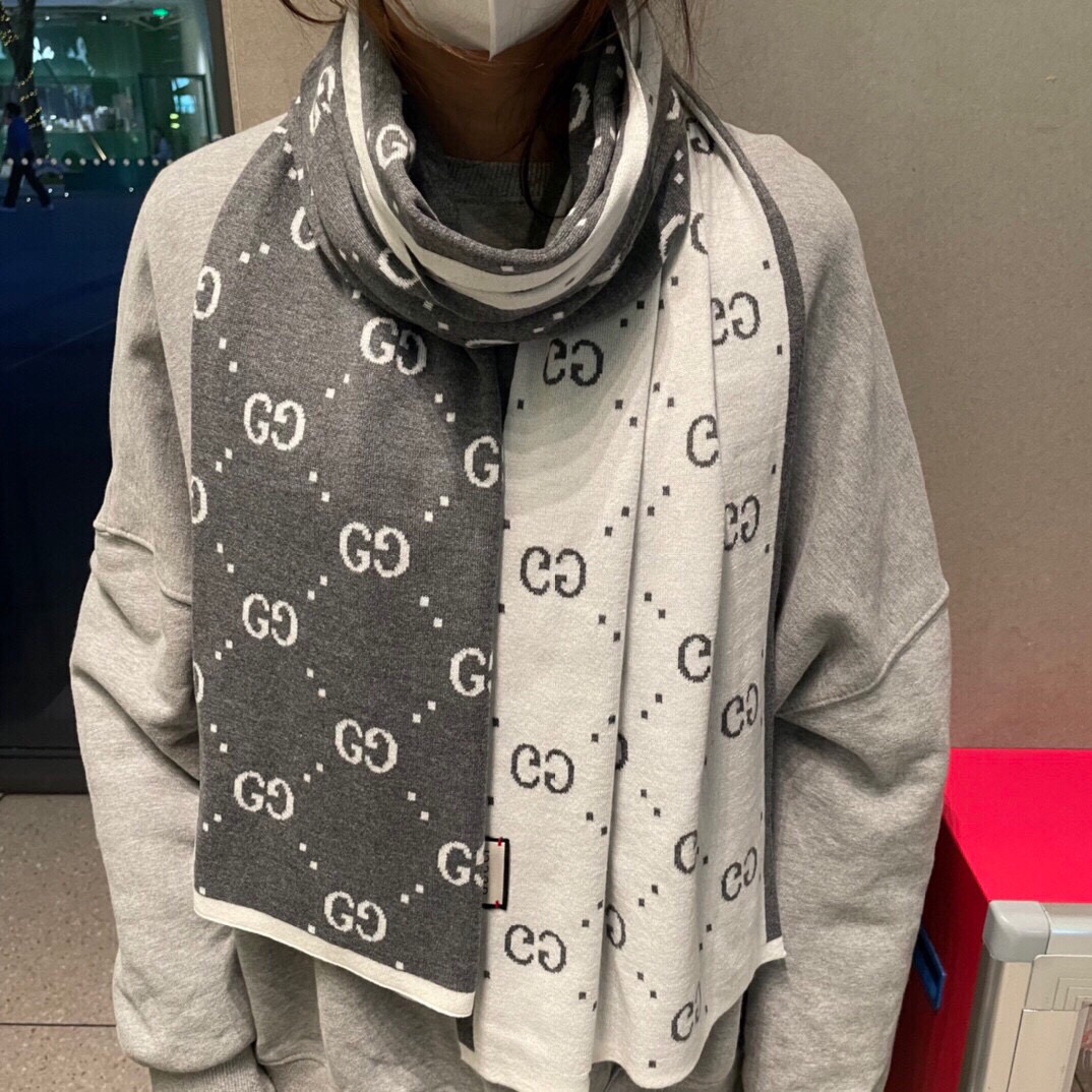 구찌 캐시미어 스카프 SN1032 SG1_A