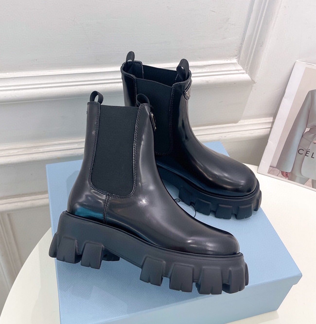 프라다 2024 여성용 부츠 WA4530 DN