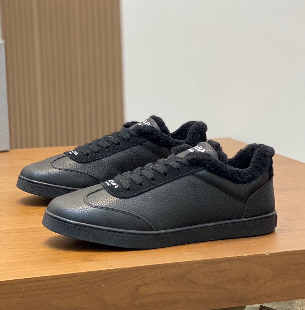 프라다 2024 남성용 스니커즈 PD535 SH-E