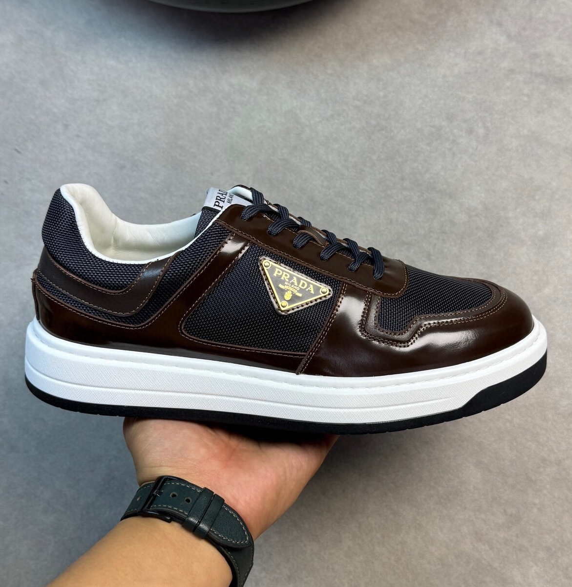 프라다 2024 남성용 스니커즈 PD542 SH-E