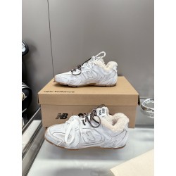 미우미우&뉴발런스 2024 여성용 스니커즈 WA4893 DN