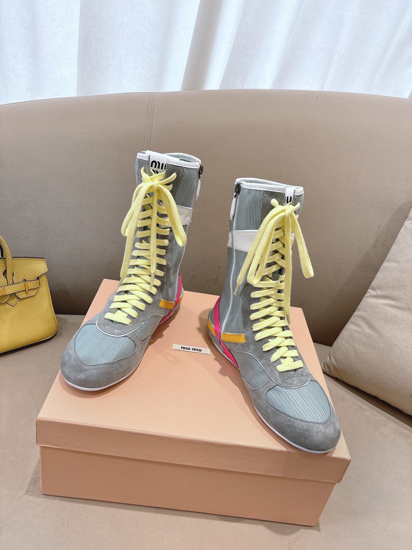 미우미우 2024 여성용 롱부츠 WA4903 DN