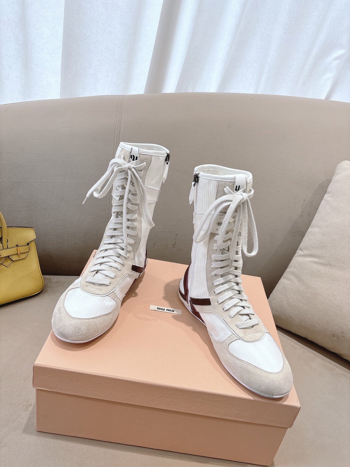 미우미우 2024 여성용 롱부츠 WA4904 DN