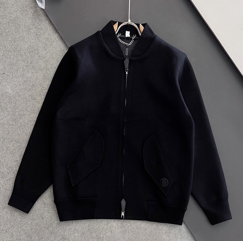 버버리 2025 남성용 자켓 2컬러 BU1110 YB