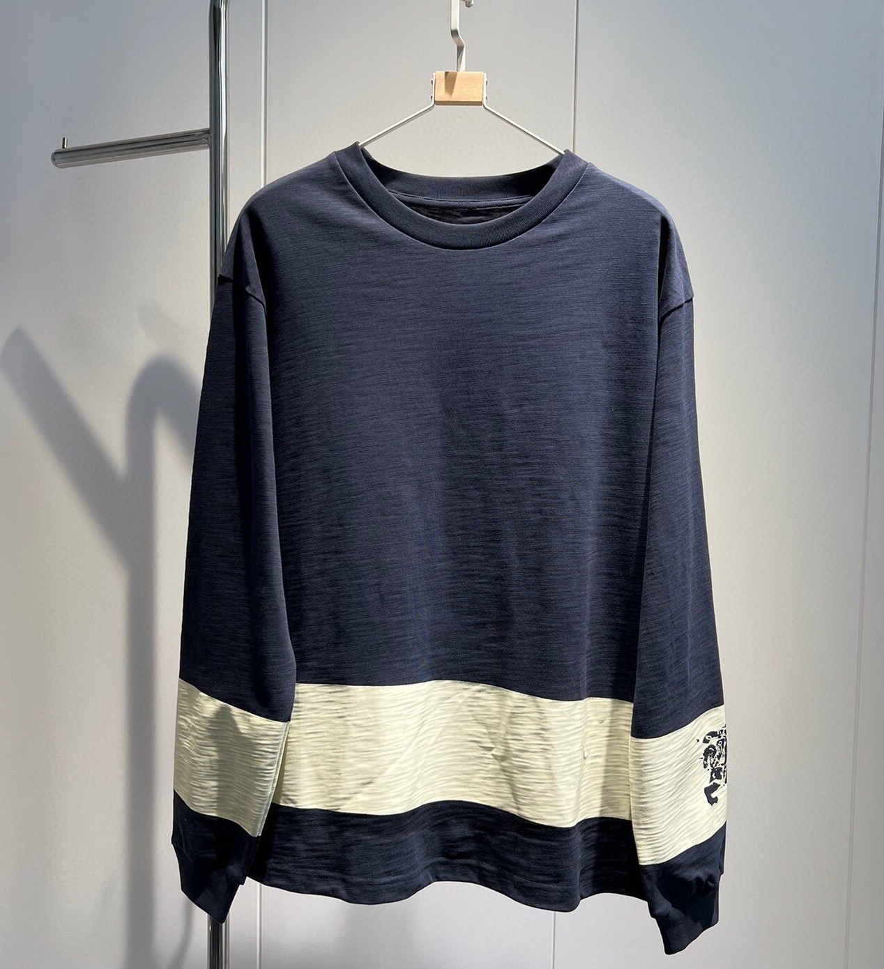 버버리 2025 남성용 긴팔티 BU1120 HD