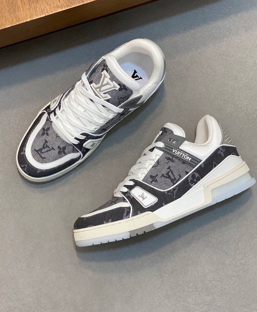 루이비통 2025 남성용 스니커즈 LV701 SH-E