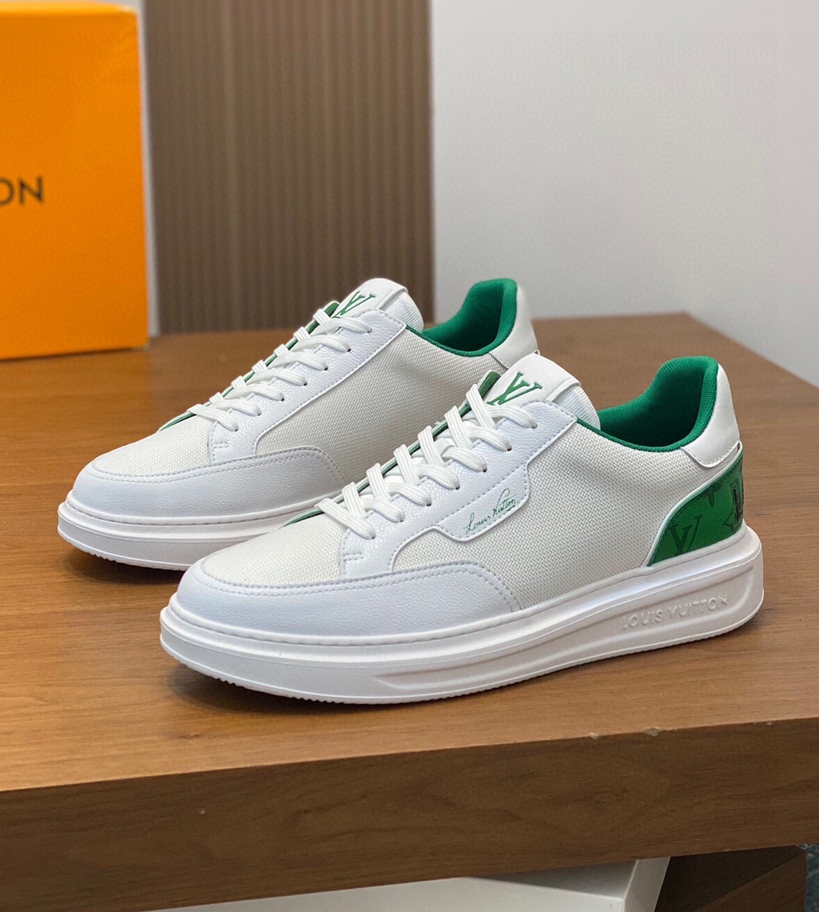 루이비통 2025 남성용 스니커즈 LV714 SH-E