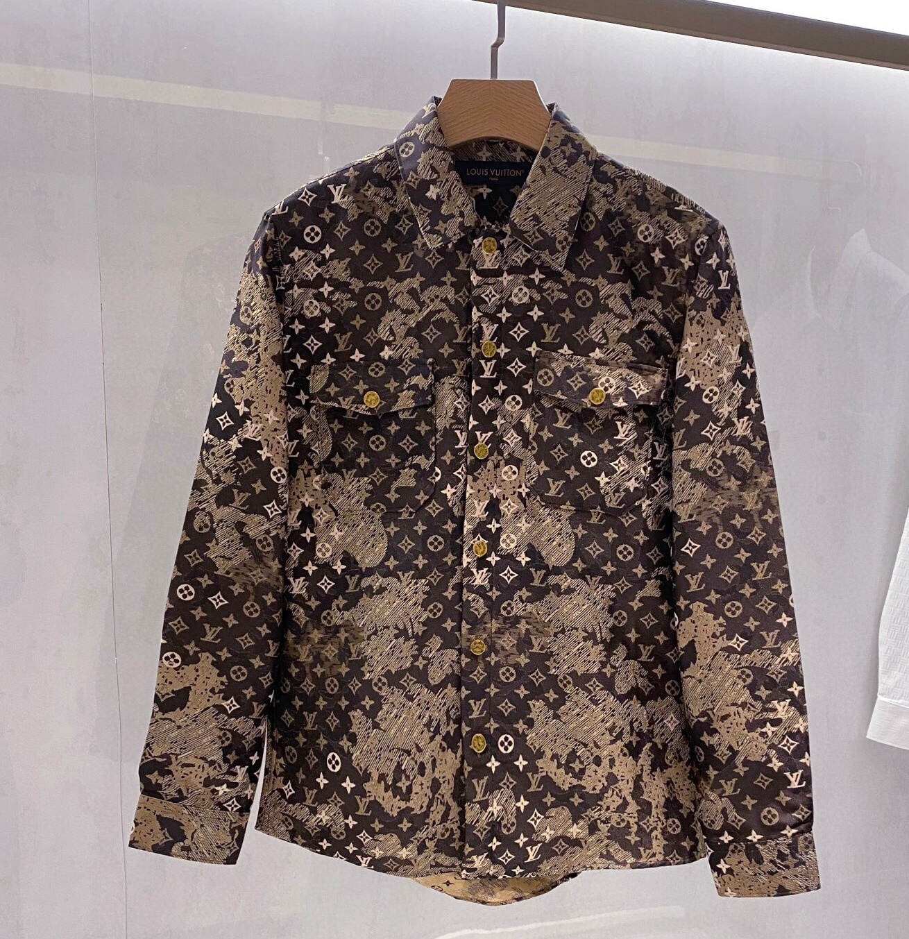 루이비통 2025 남성용 셔츠 LV1606  YB