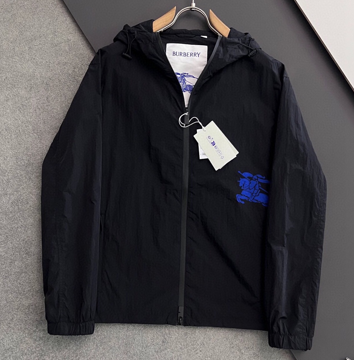 버버리 2025 남성용 후드자켓 BU1158 YB