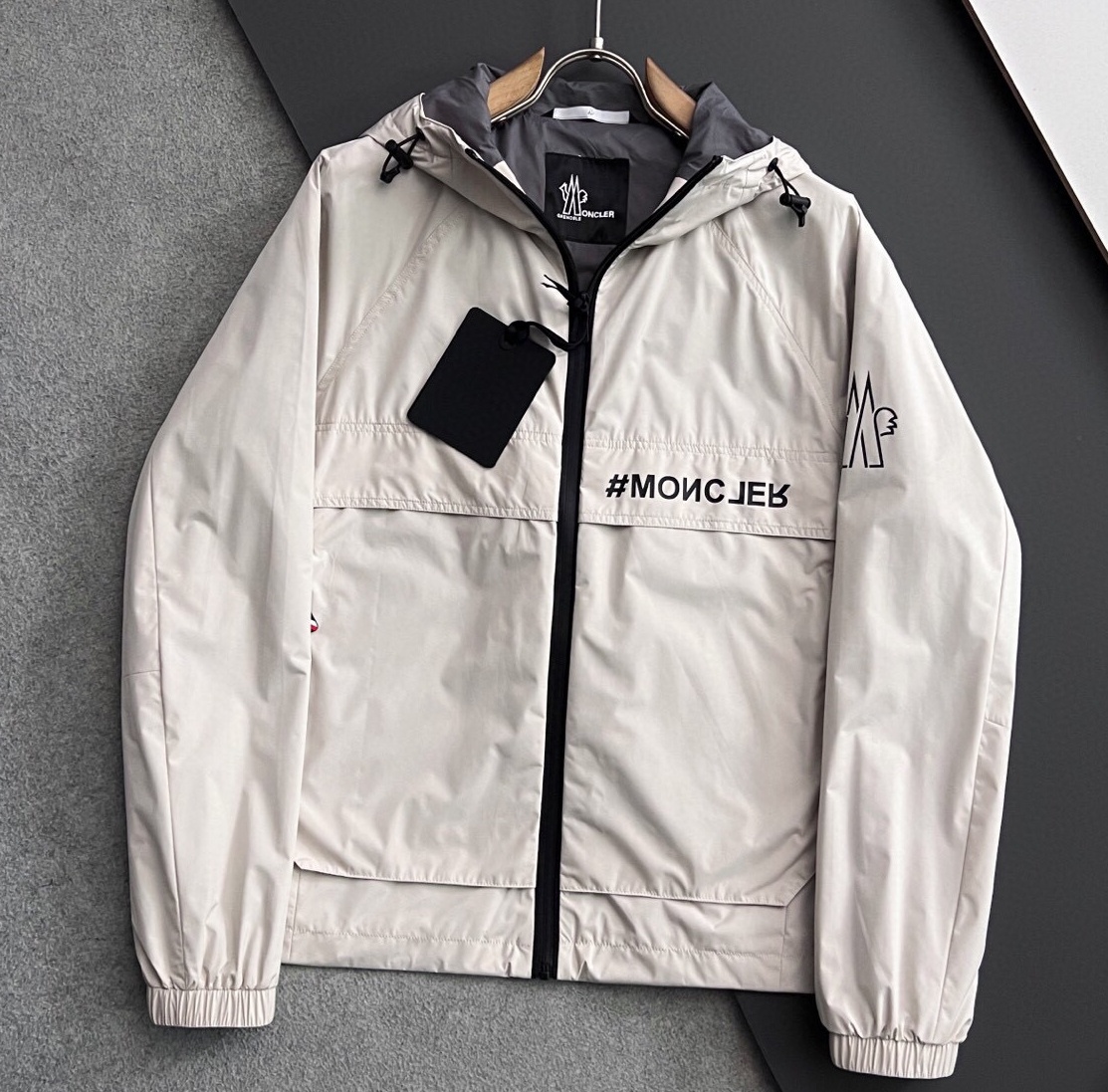 몽클레어 2025 남성용 후드자켓 MQ1209 YB