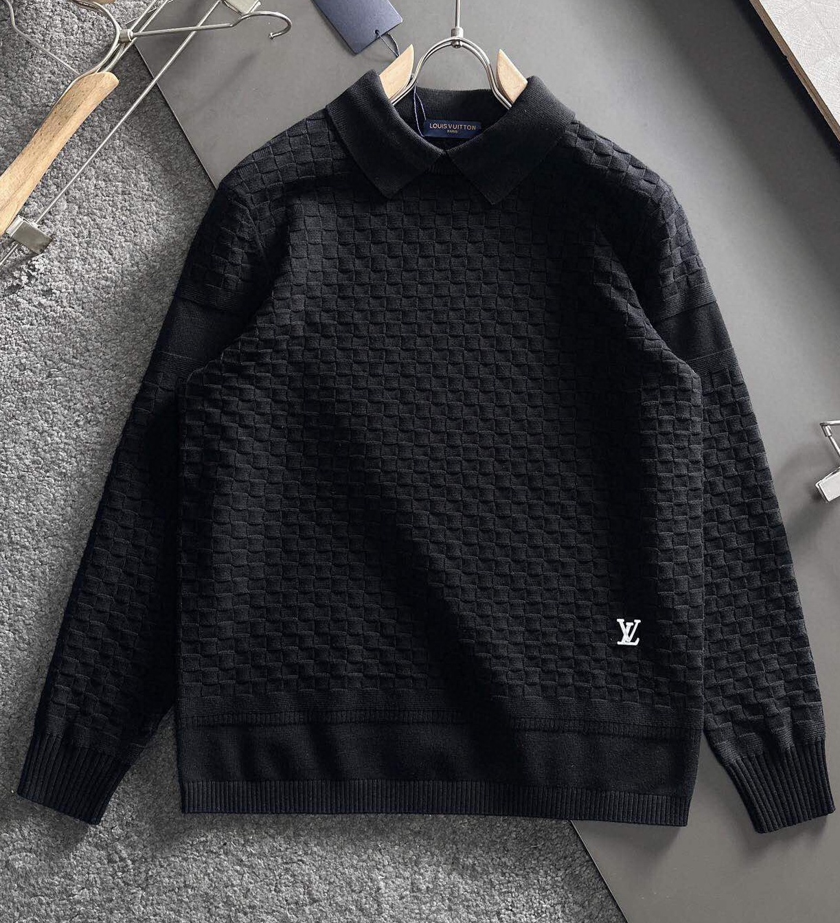 루이비통 2025 남성용 울혼방 풀오버 LV1629 PD