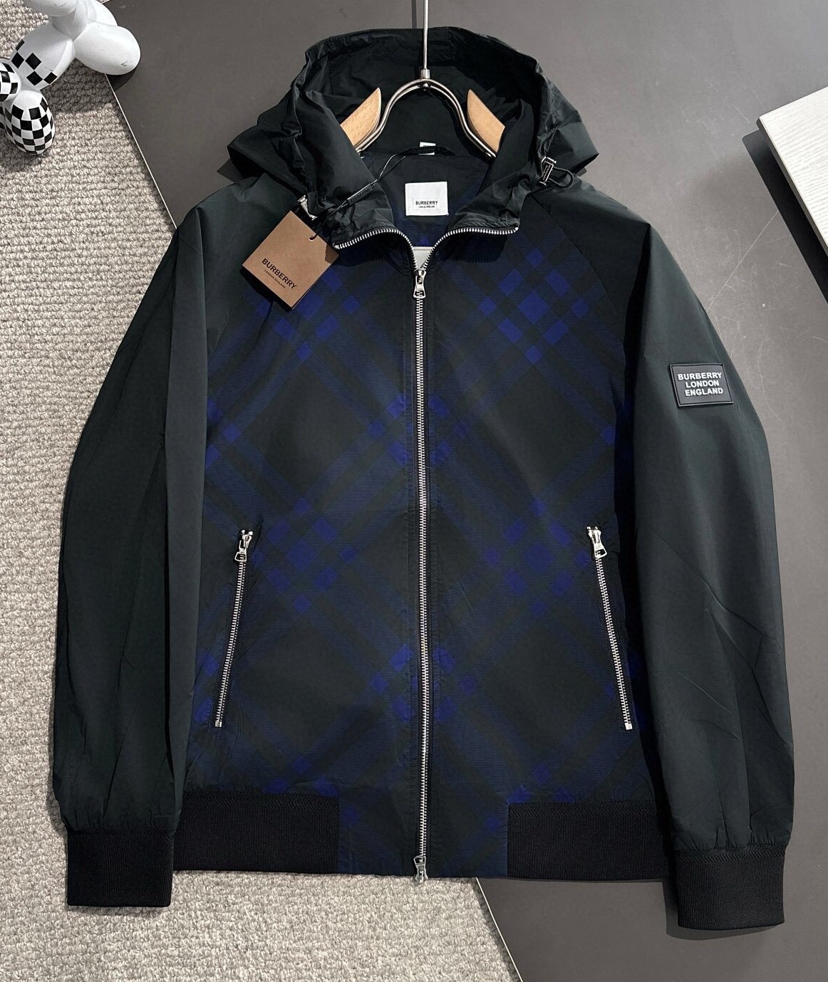 버버리 2025 남성용 후드자켓 BU1181 HD