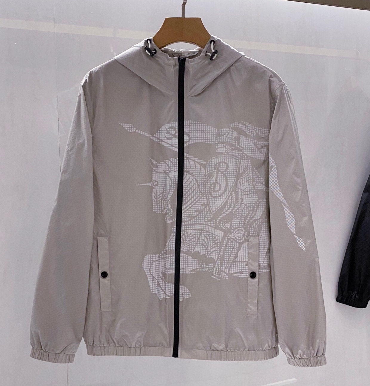 버버리 2025 남성용 바람막이 후드자켓 BU1122 YB