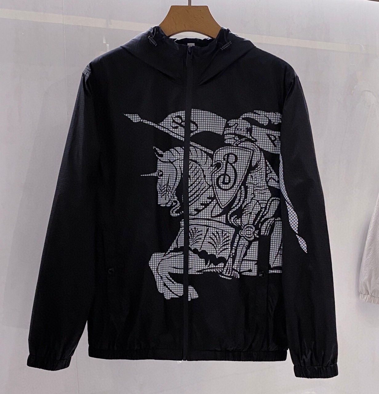 버버리 2025 남성용 바람막이 후드자켓 BU1123 YB