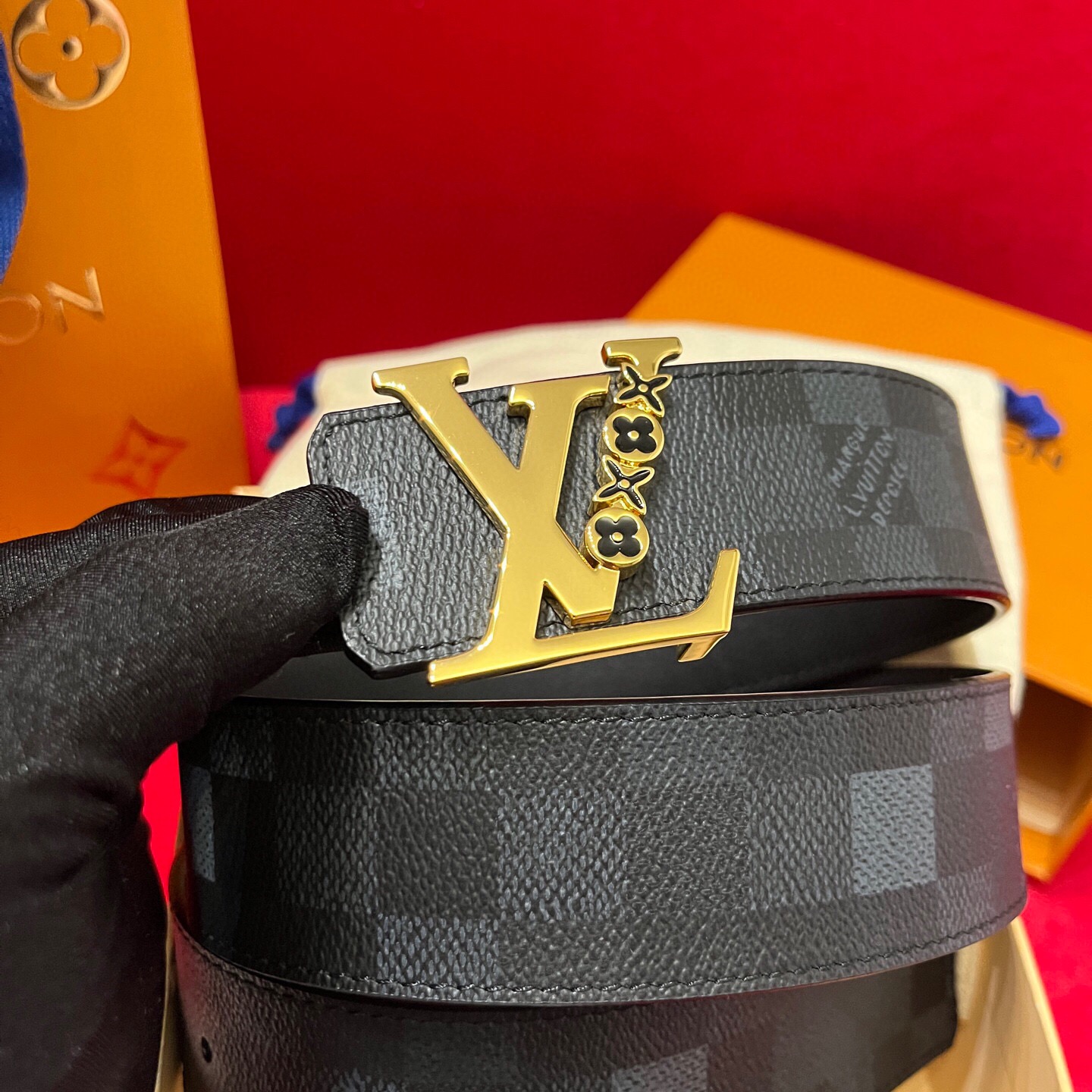 루이비통 2025 남성용 벨트 LV137 GD