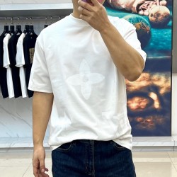 루이비통 2025 남성용 반팔티 LV1704 PD