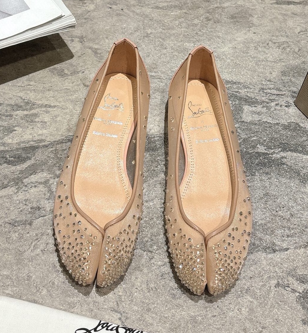 메종마르지엘라 2025 여성용 단화 WA5359 DN