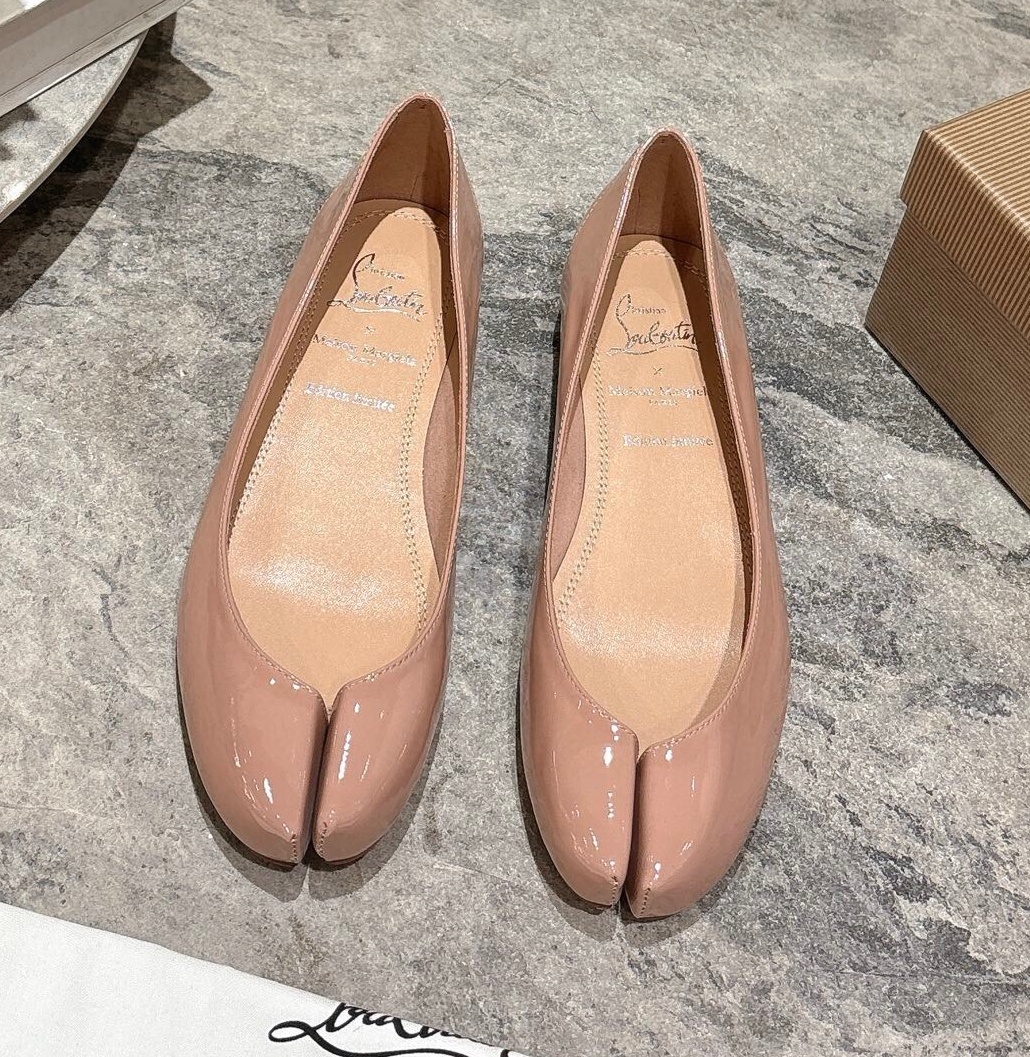 메종마르지엘라 2025 여성용 단화 WA5360 DN