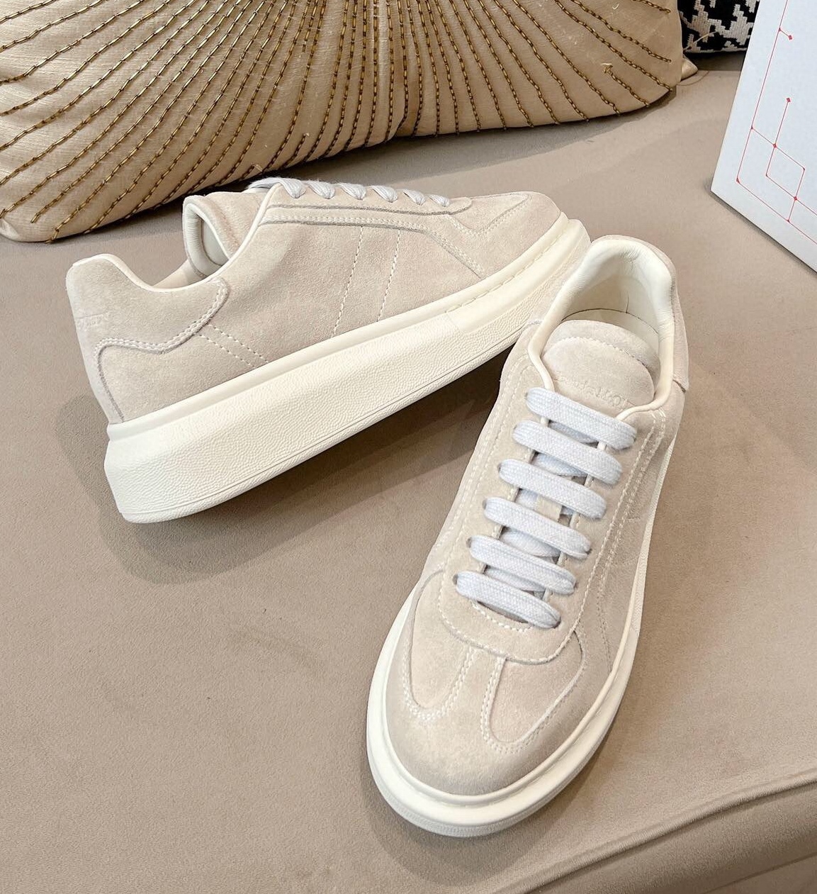 알렉산더 맥퀸 2025 여성용 스니커즈 WA5396 DN