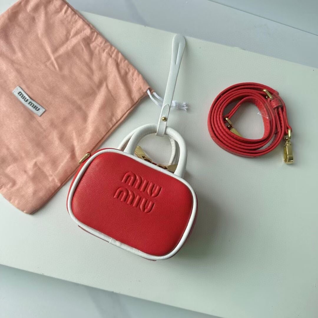 미우미우 미니백 가죽 마이크로 보 백 콘플라워 레드 NMW
