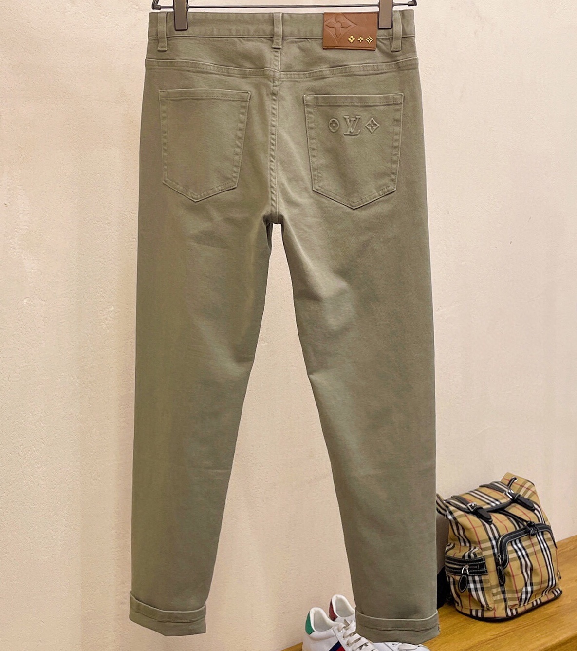 루이비통 2025 남성용 청바지 LV1826 YB