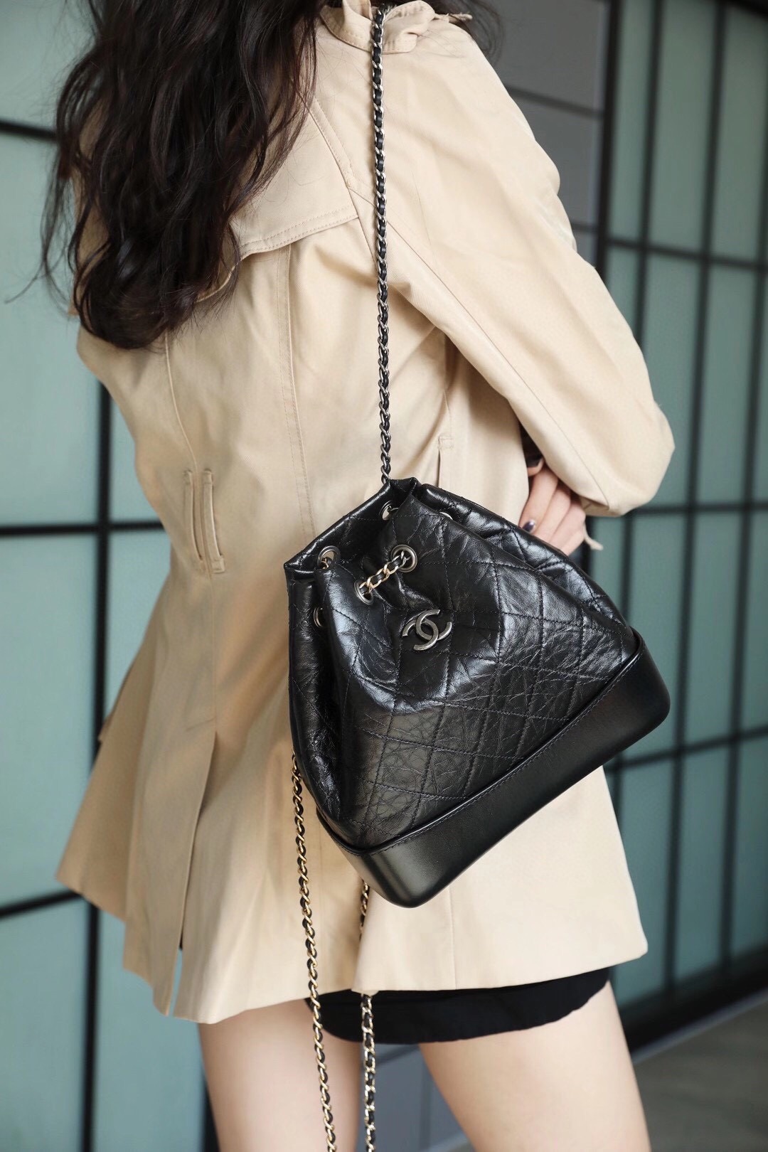 [홍콩명품.CHANEL] 샤넬 A94485 블랙 카프스킨 가브리엘 스몰 체인 백팩  GD