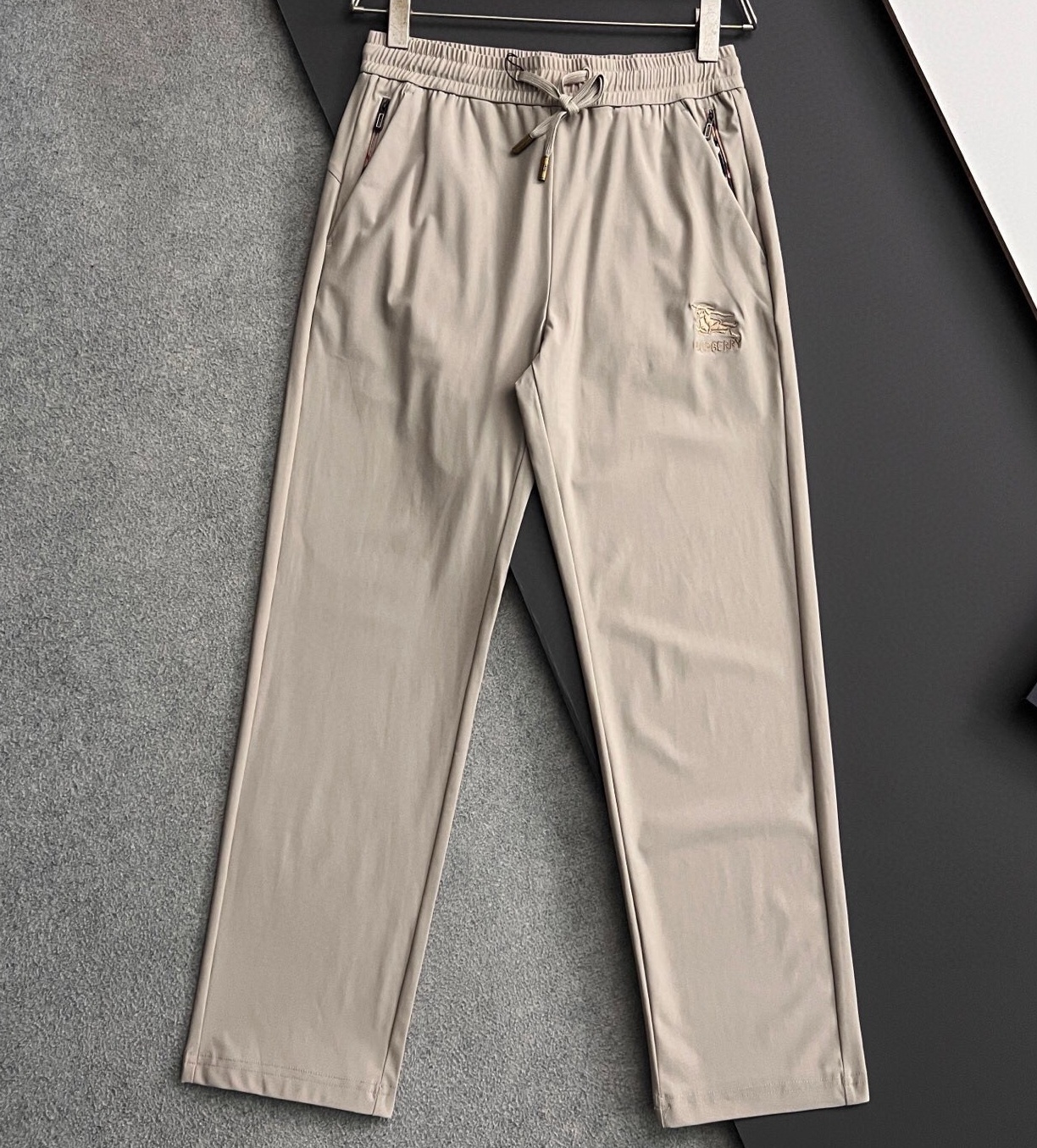 버버리 2025 남성용 바지 BU1223 YB