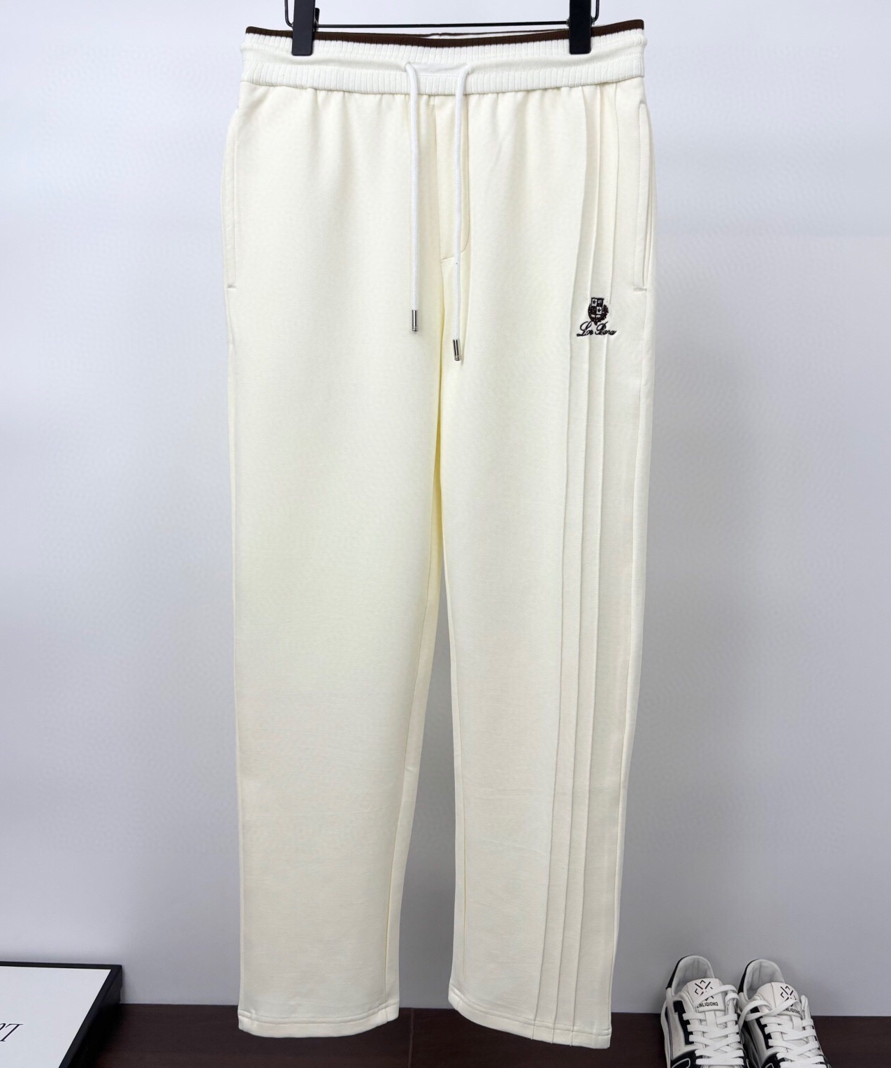 로로피아나 2025 남성용 바지 LP314 YB