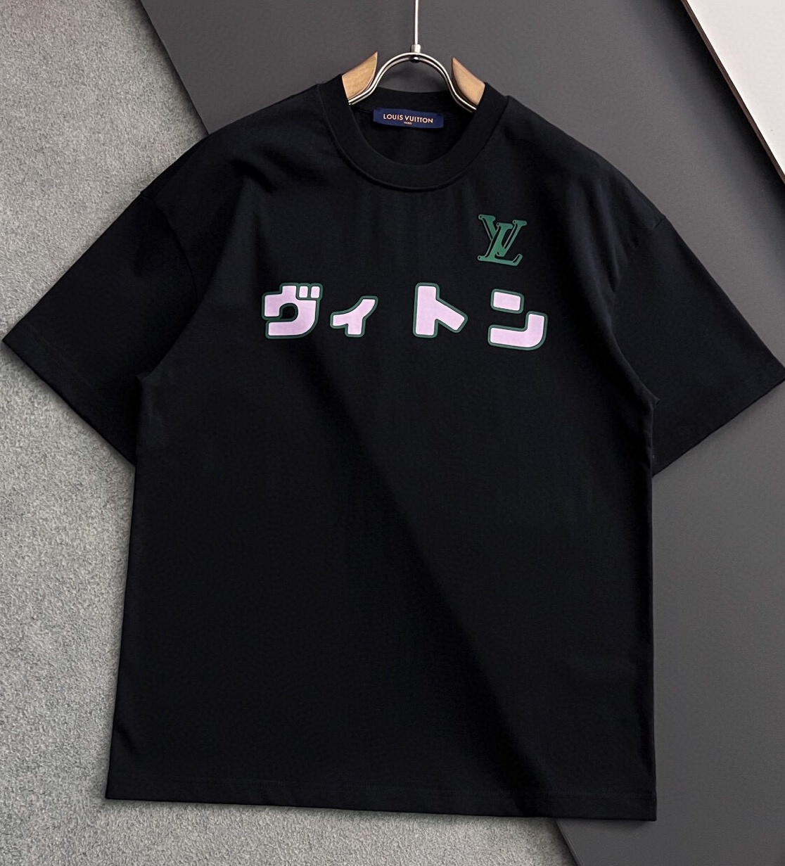 루이비통 2025 남성용 반팔 LV1834 YB 2컬러