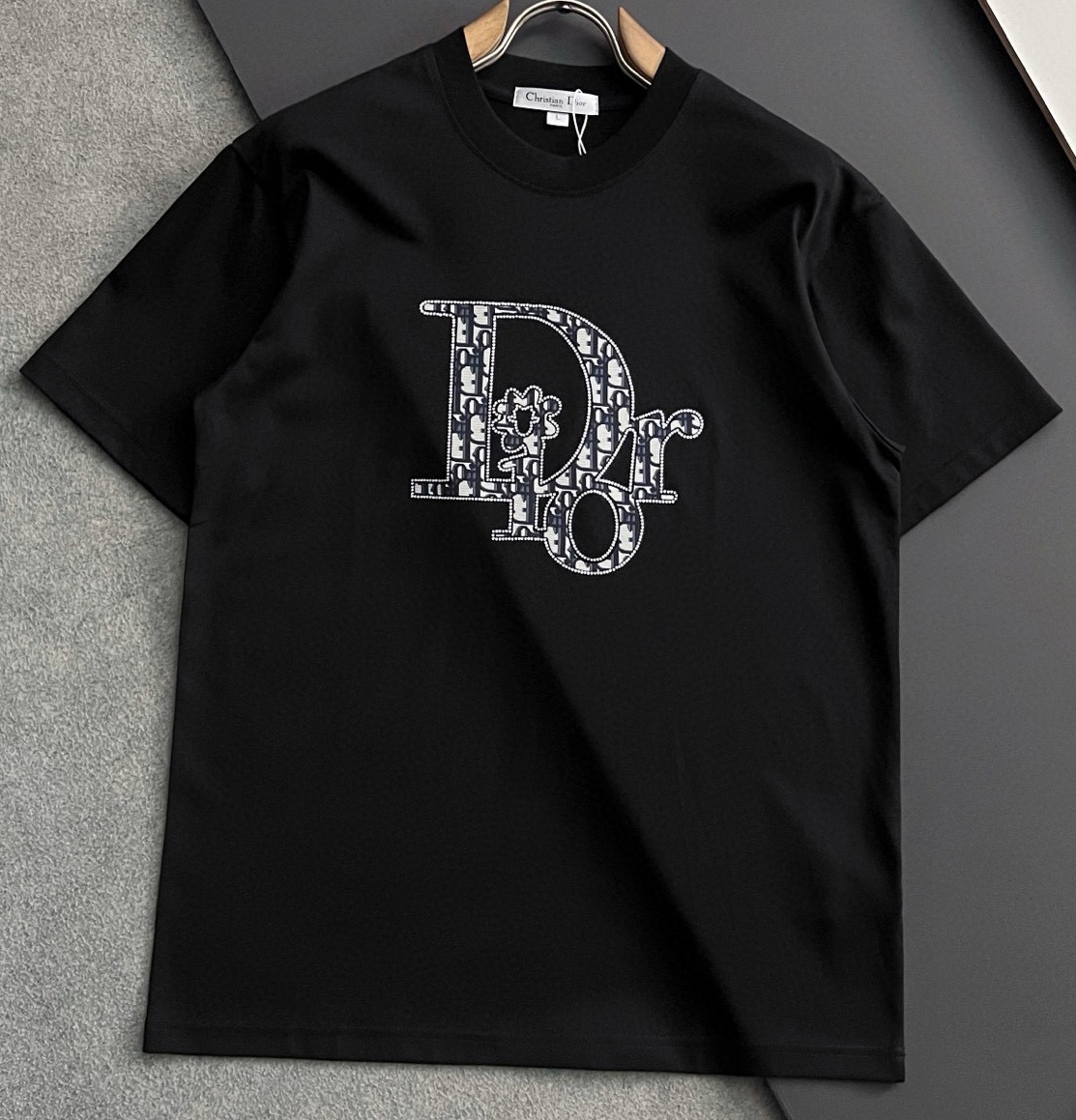 [홍콩명품.Christian Dior]크리스챤 디올 2025 남성용 반팔 CD851 YB 2컬러 홍콩명품의류,구매대행,온라인명품