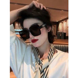 [홍콩명품.Christian Dior]크리스챤 디올  25SS 로고 연예인 여자 남자 선글라스 CD016 SG1-A 홍콩명품의류,구매대행,온라인명품