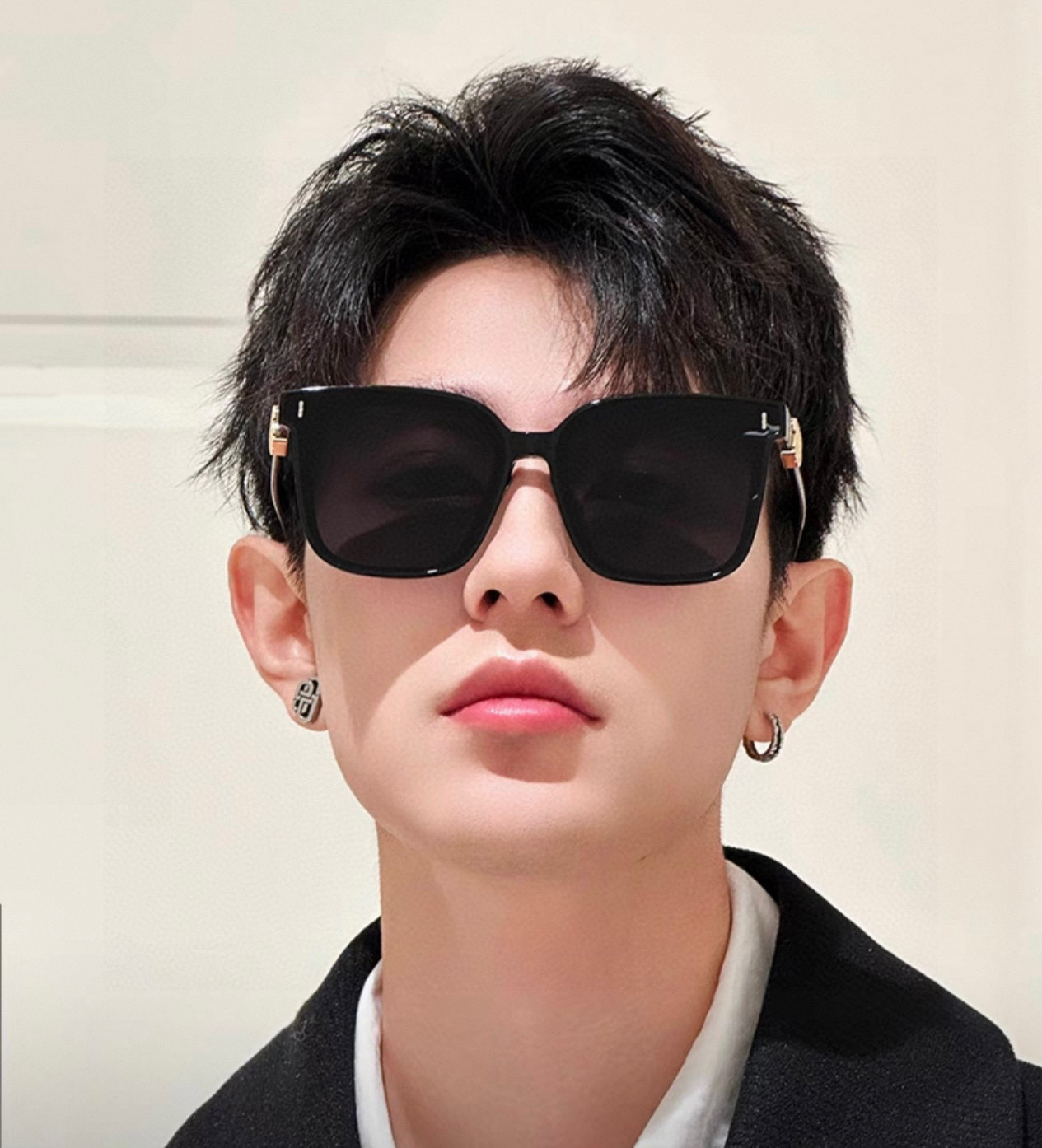 [홍콩명품.BALENCIAGA] 발렌시아가 25SS 로고 연예인 여자 남자선글라스 BL006 SG2 홍콩명품의류,구매대행,온라인명품