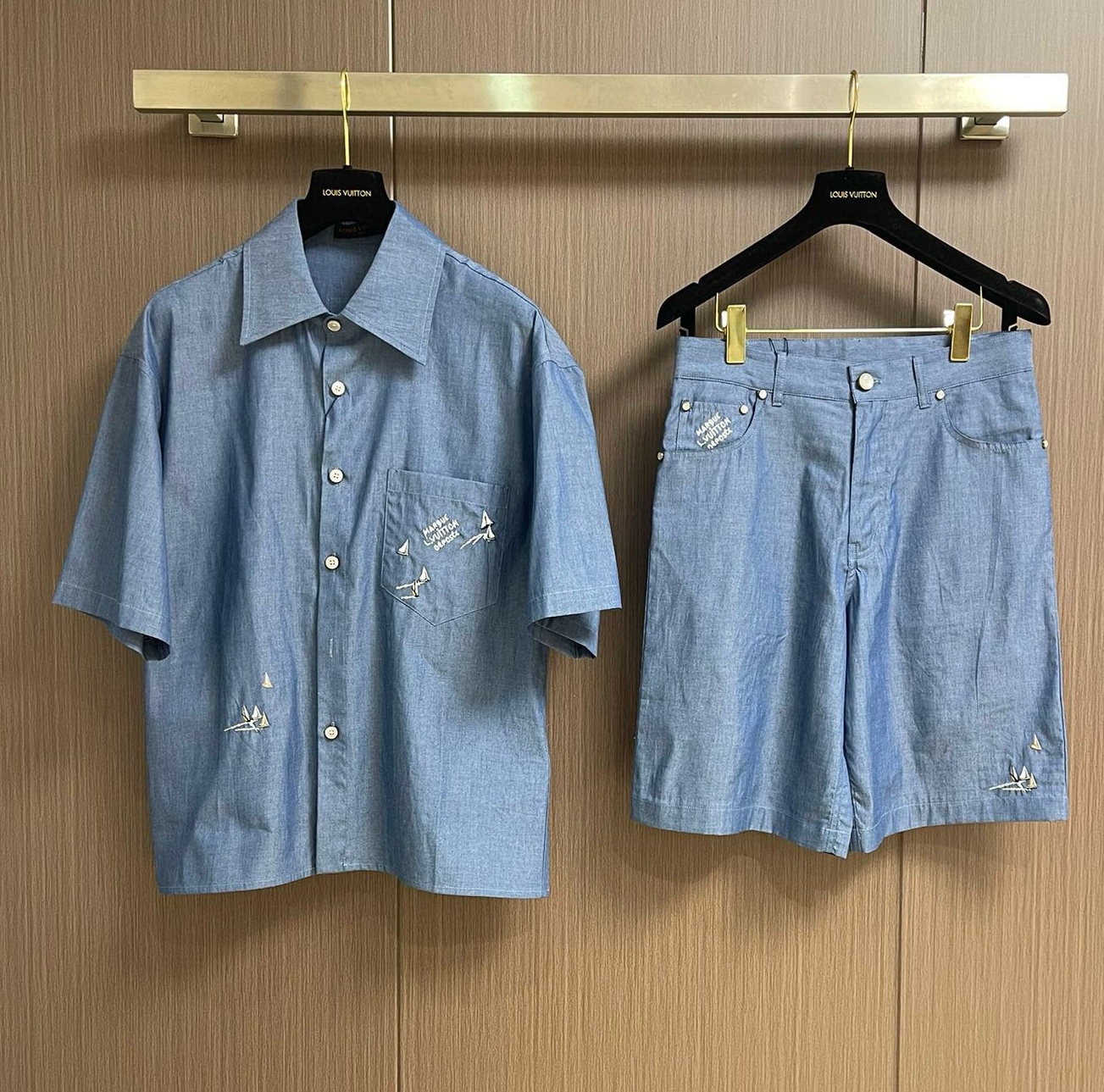 [홍콩명품.LOUIS VUITTON] 루이비통 2025 남성용 린넨 반팔셔츠 세트 LV1858 HD 홍콩명품의류,구매대행,온라인명품
