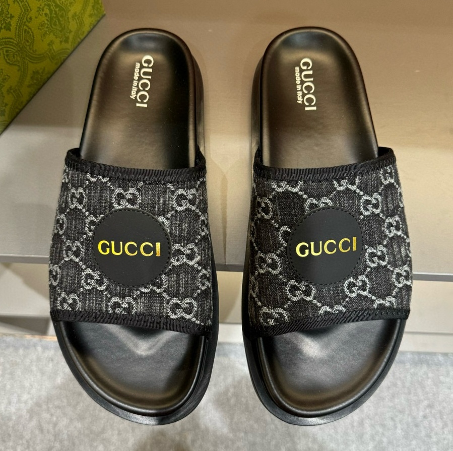 [홍콩명품.GUCCI] 구찌 2025 남성용 슬리퍼 GC239 SH-E 홍콩명품의류,구매대행,온라인명품