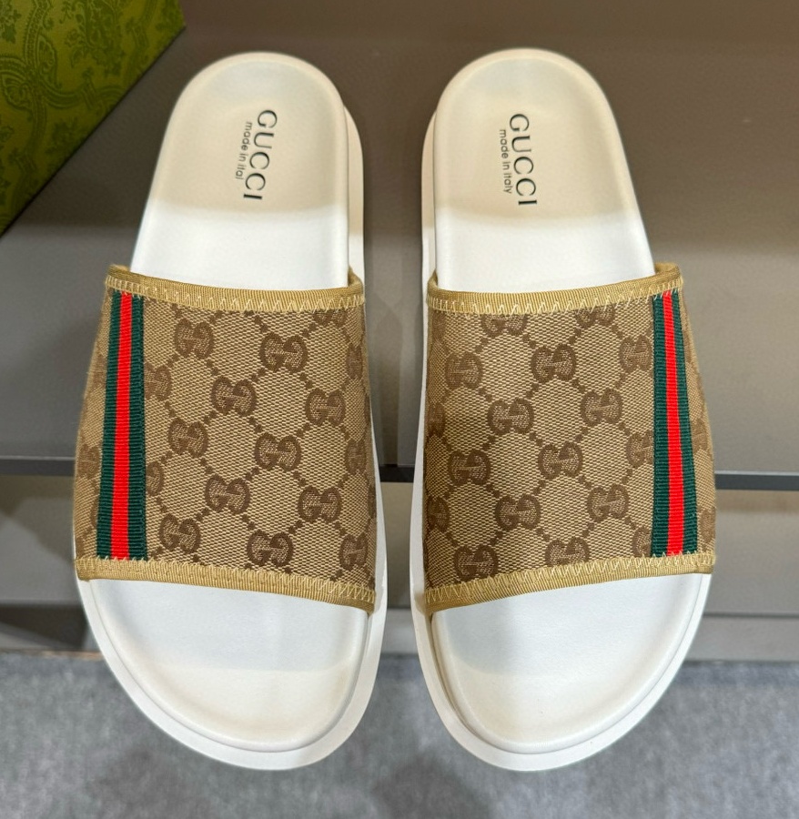 [홍콩명품.GUCCI] 구찌 2025 남성용 슬리퍼 GC244 SH-E 홍콩명품의류,구매대행,온라인명품